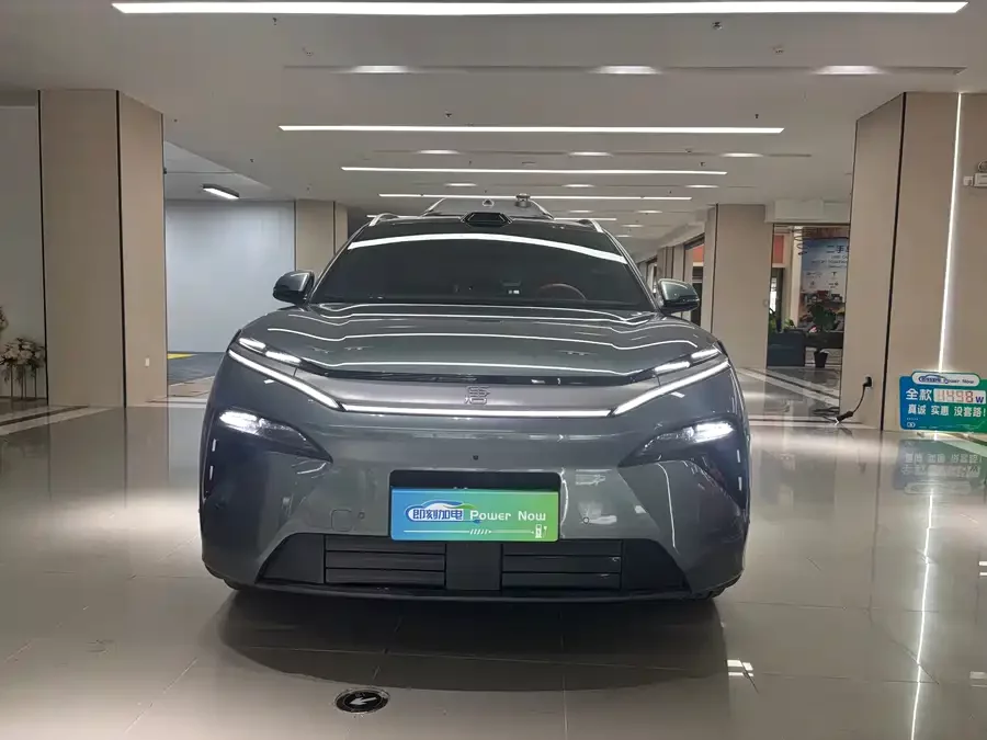 BYD Tang L