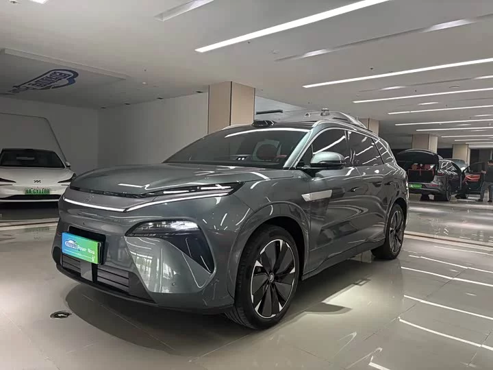 BYD Tang L
