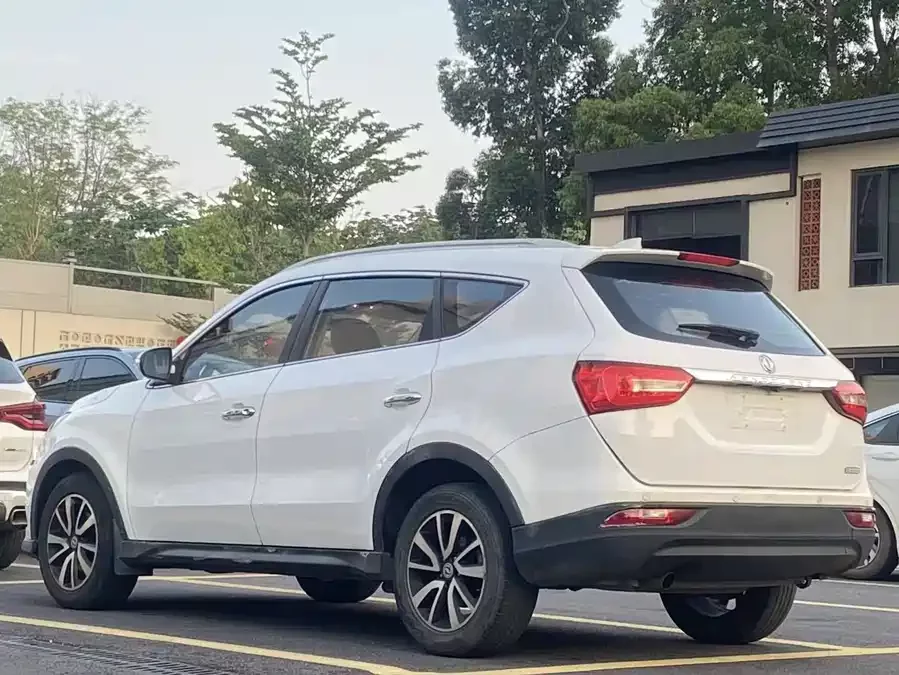 Dongfeng Fengguang 580