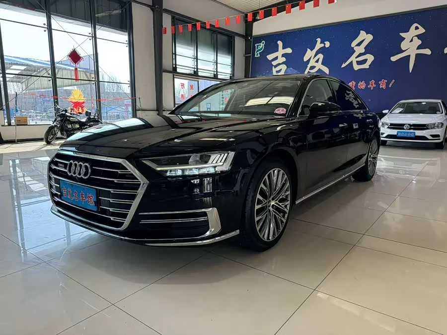 Audi A8