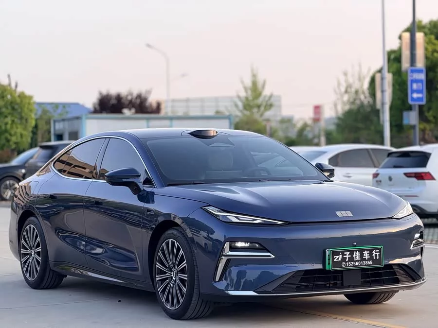 Geely Galaxy Star 8