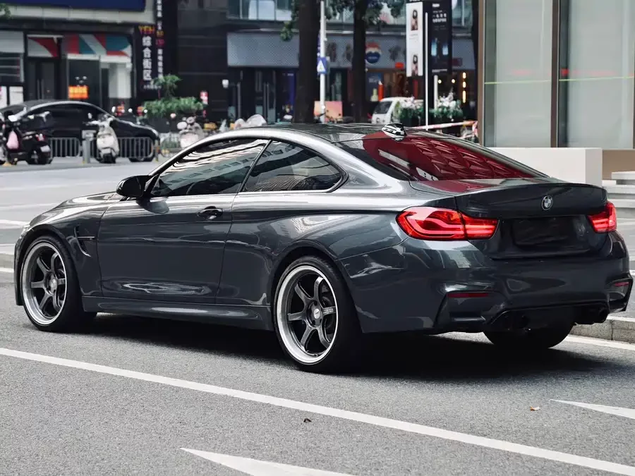 BMW M4