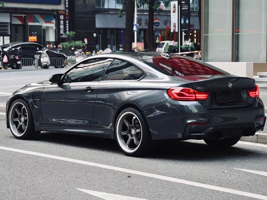 BMW M4