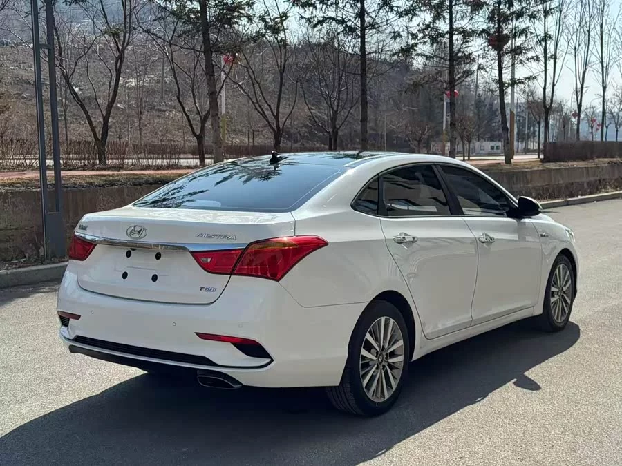 Hyundai Mistra