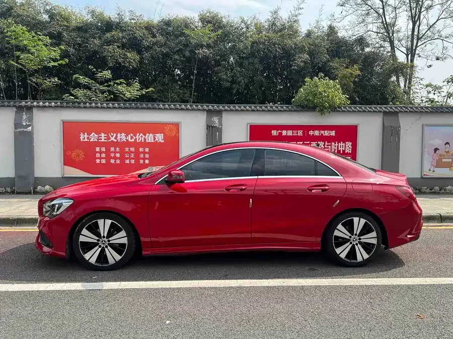 Mercedes-Benz CLA