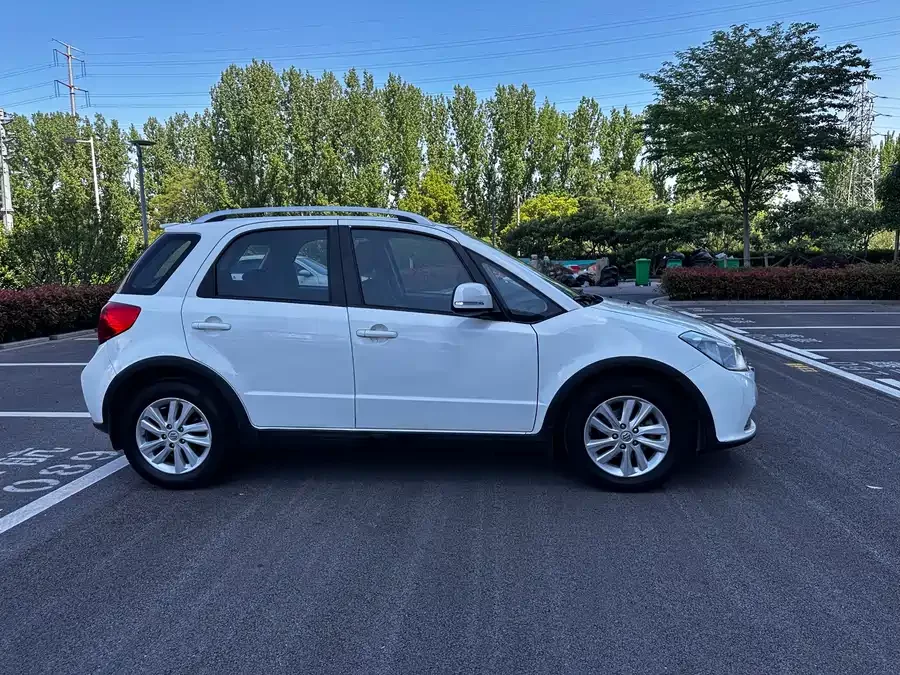 Suzuki SX4