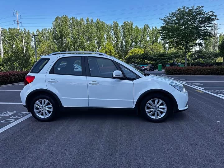 Suzuki SX4