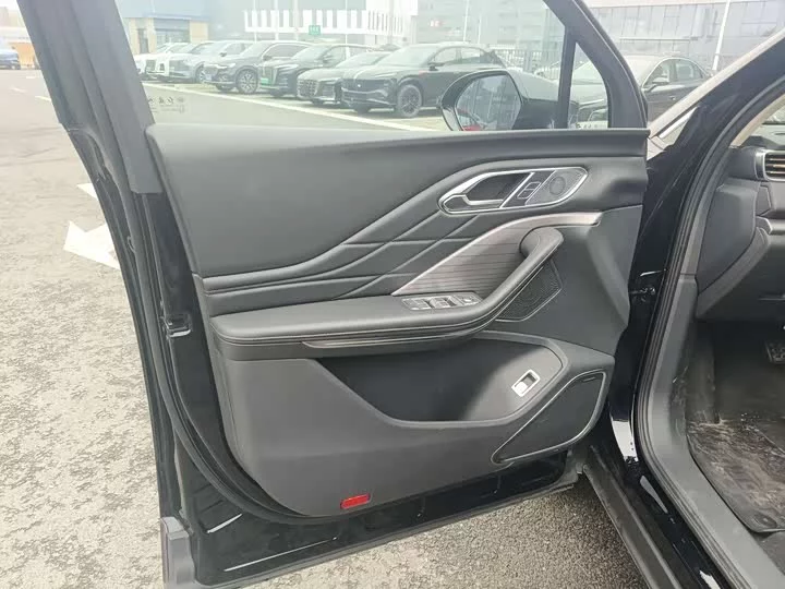 Hongqi HS7 PHEV