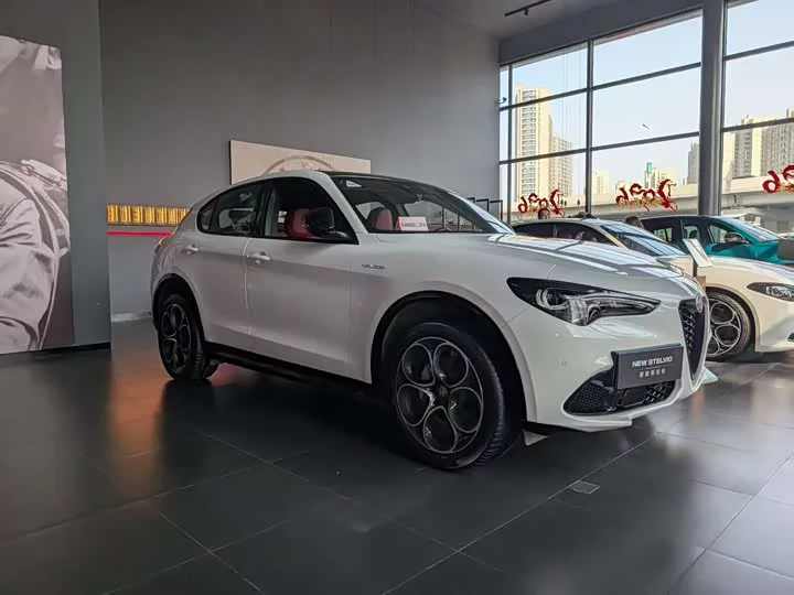 alfa romeo Stelvio