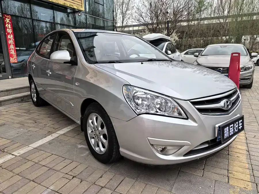 Hyundai Elantra / Celesta