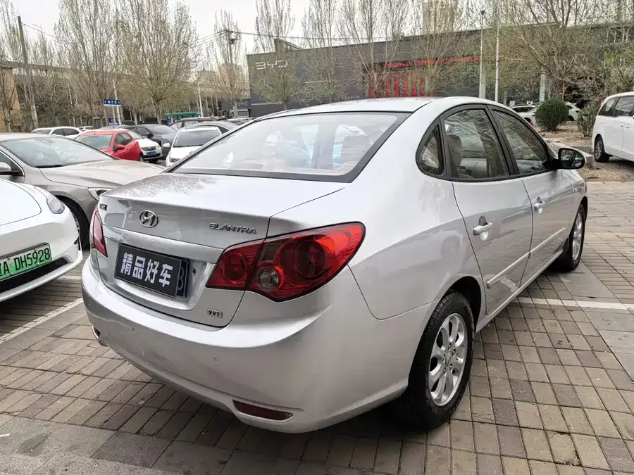 Hyundai Elantra / Celesta