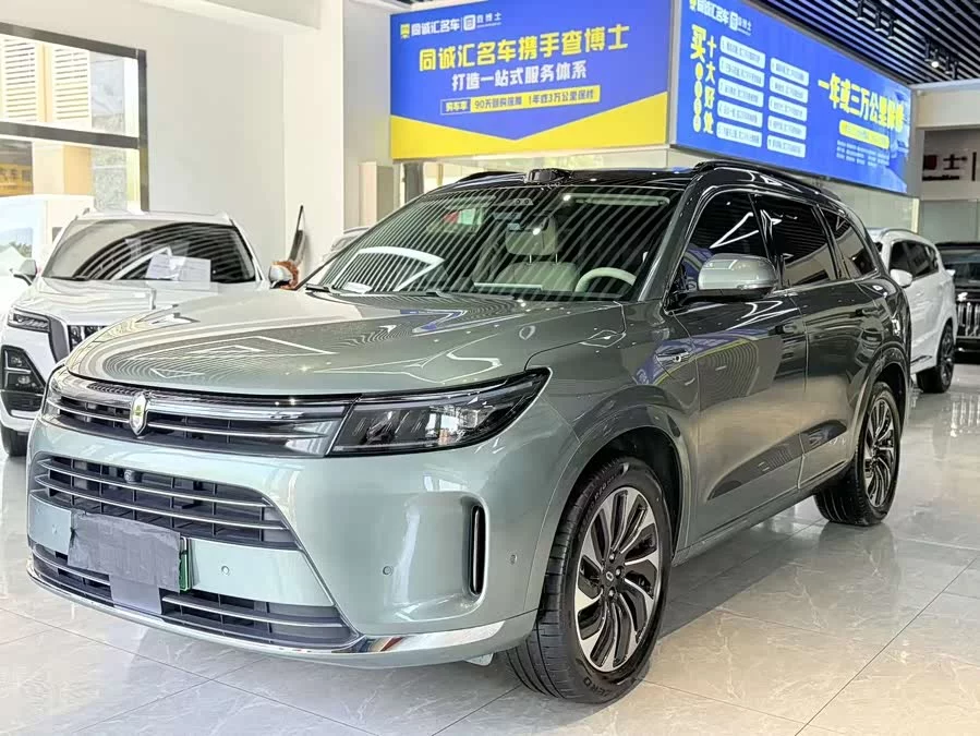 AITO Wenjie M7