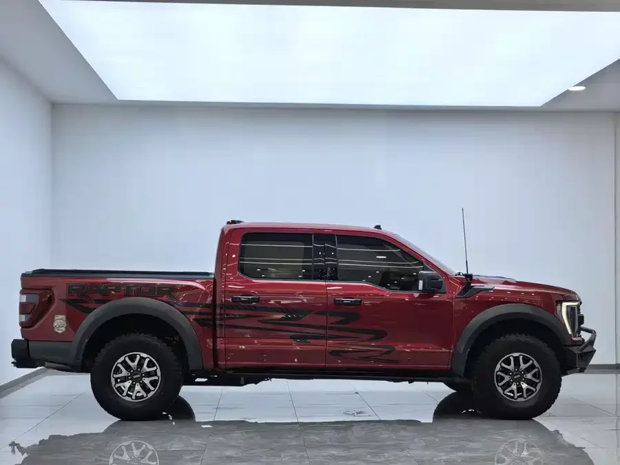 Ford F-150 Raptor