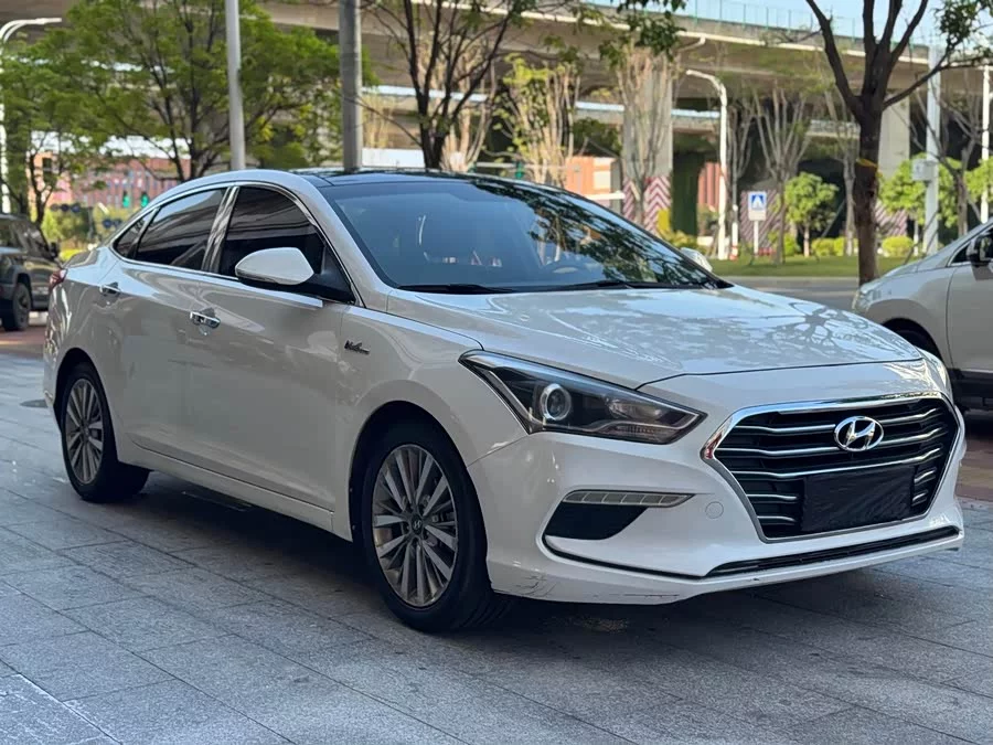Hyundai Mistra