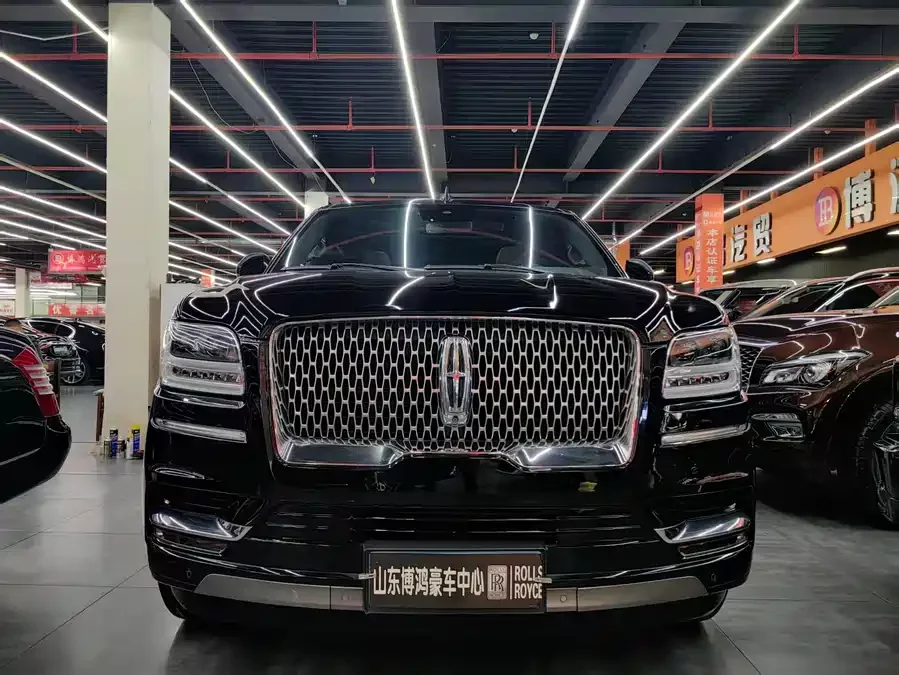 Lincoln Navigator