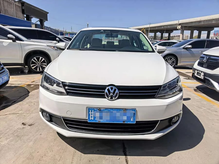 Volkswagen Sagitar