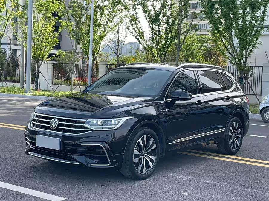 Volkswagen Tiguan L