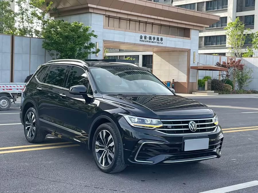 Volkswagen Tiguan L