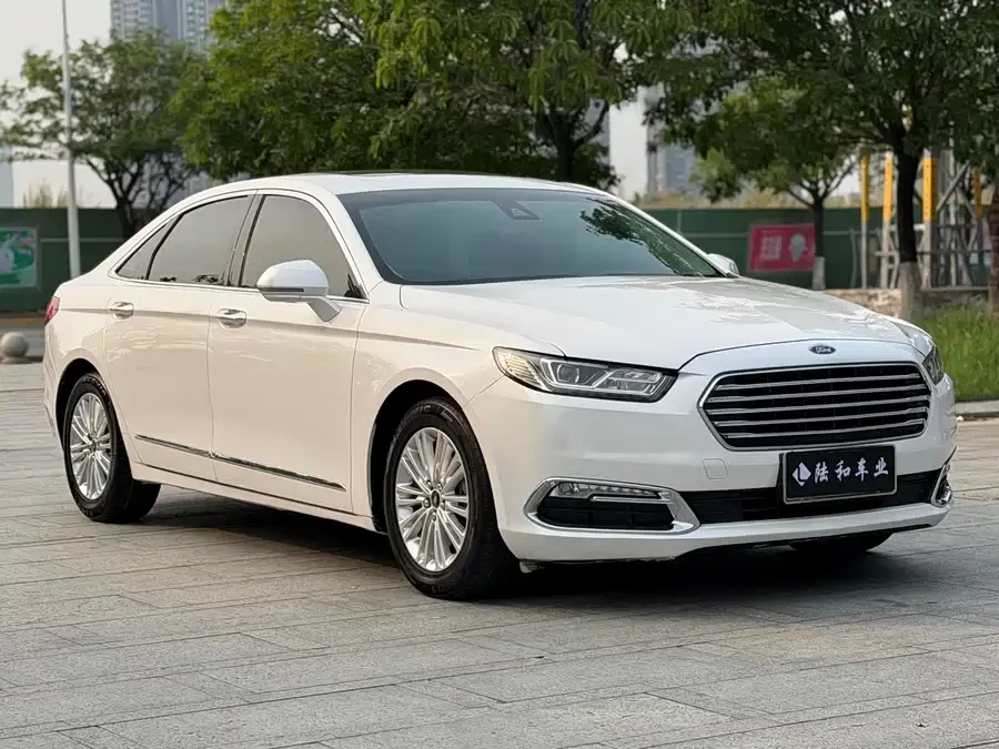 Ford Taurus