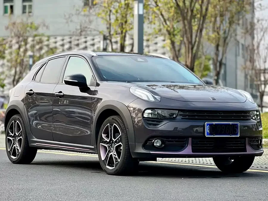 Lynk & Co 02