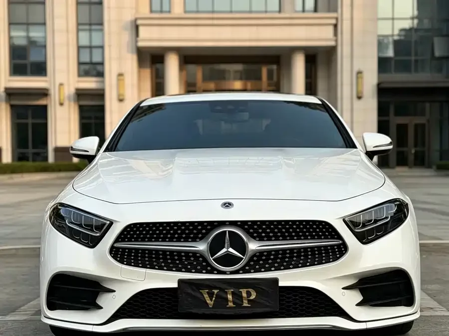 Mercedes Benz CLS