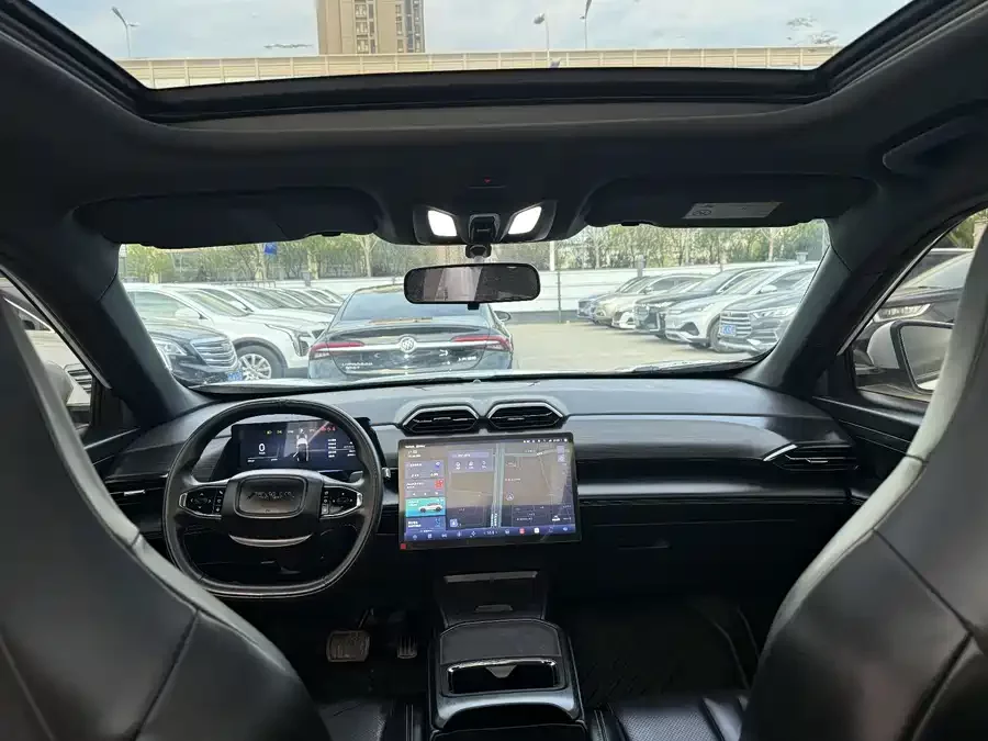 Dongfeng L7