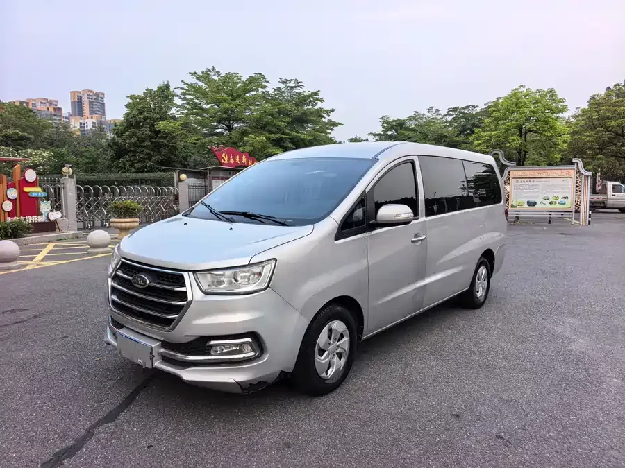 JAC Refine Ruifeng M4