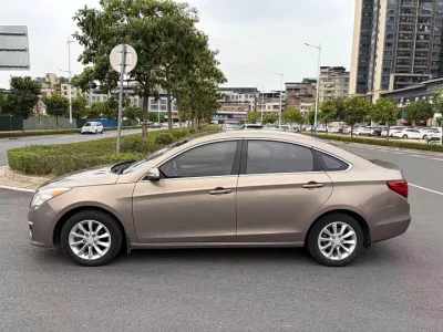 Forthing Jingyi S50