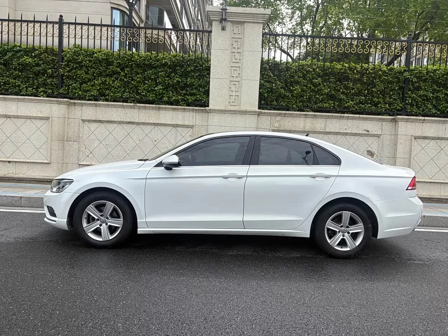 Volkswagen Lingdu