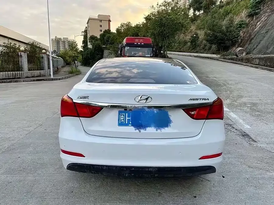 Hyundai Mistra