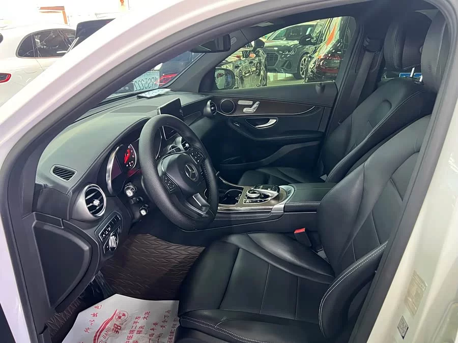 Mercedes Benz GLC