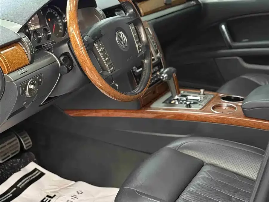 Volkswagen Phaeton / Phideon