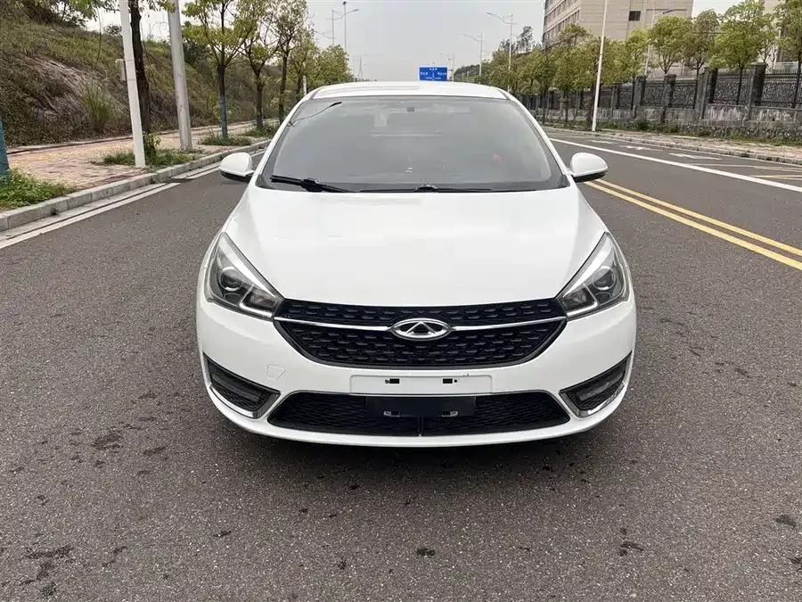 Chery Arrizo 5