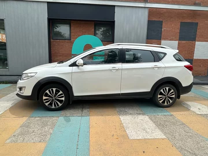 Dongfeng AX3