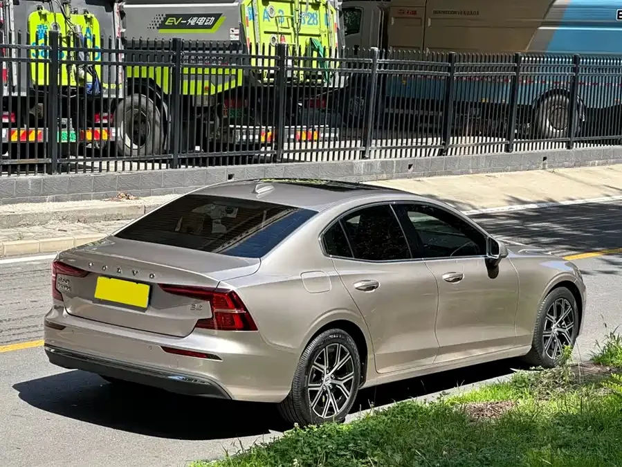 Volvo S60