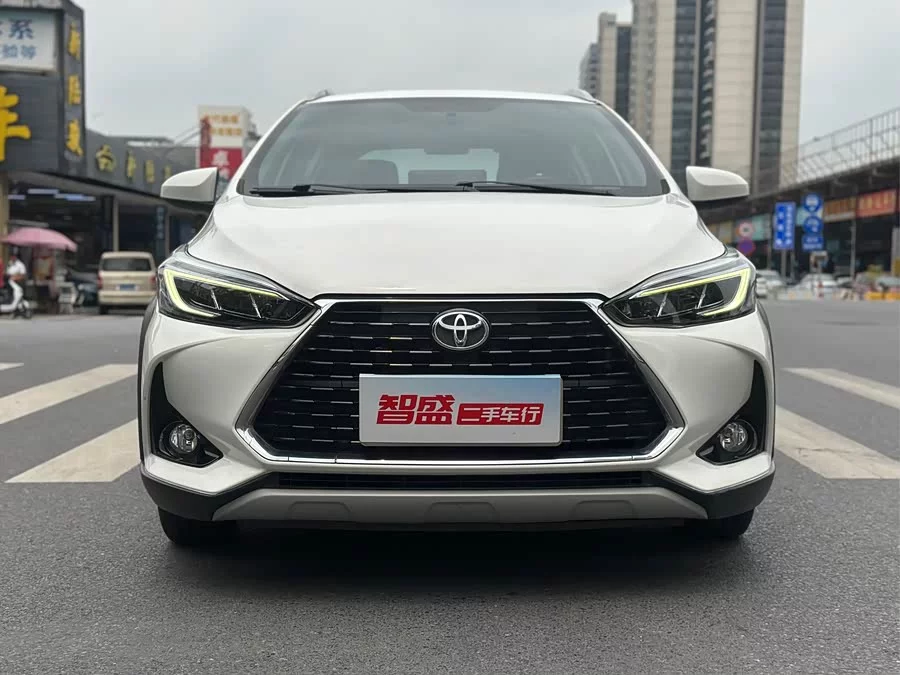 Toyota YARiS L
