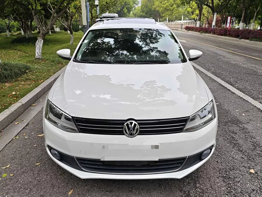 Volkswagen Sagitar