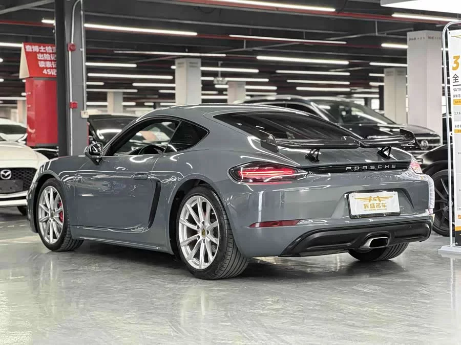 Porsche 718