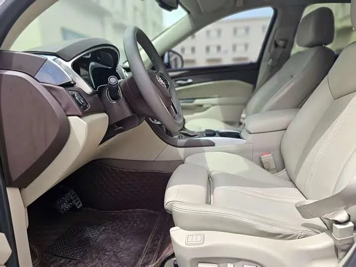 Cadillac SRX