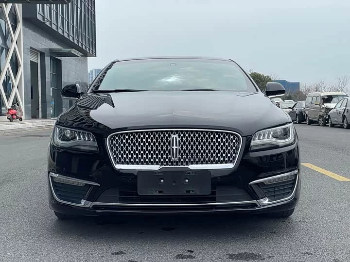 Lincoln MKZ