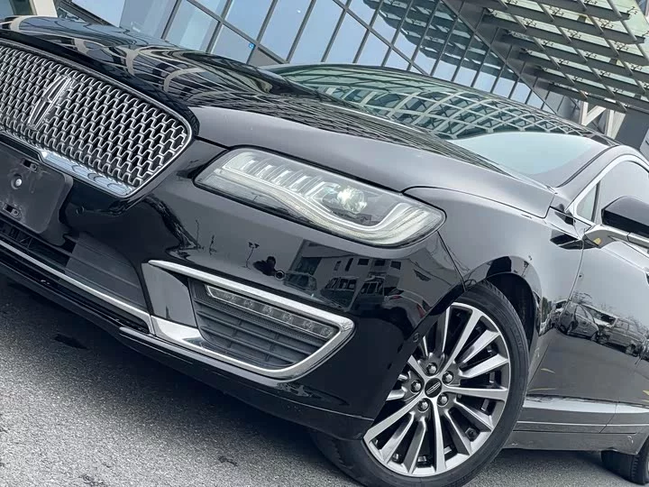 Lincoln MKZ