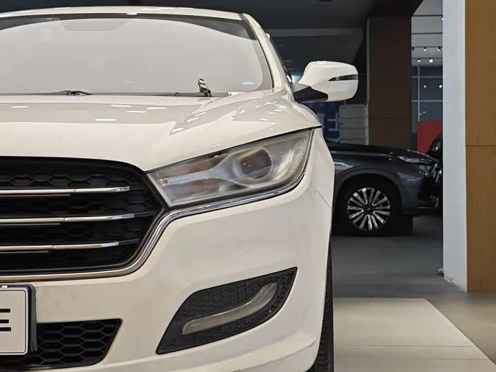 FAW Besturn B50