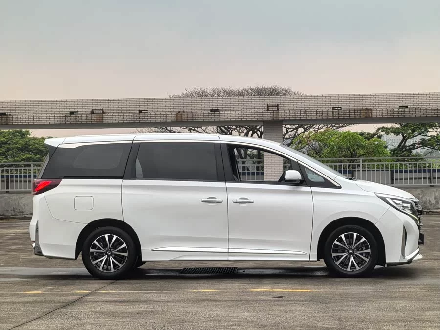GAC Trumpchi M8