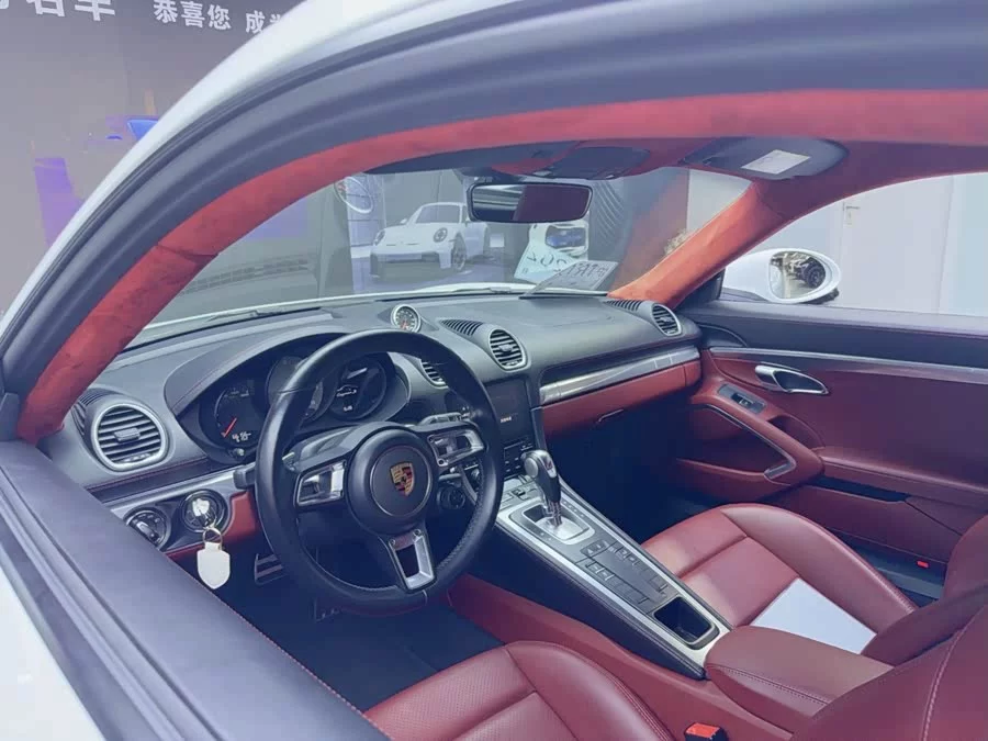 Porsche 718