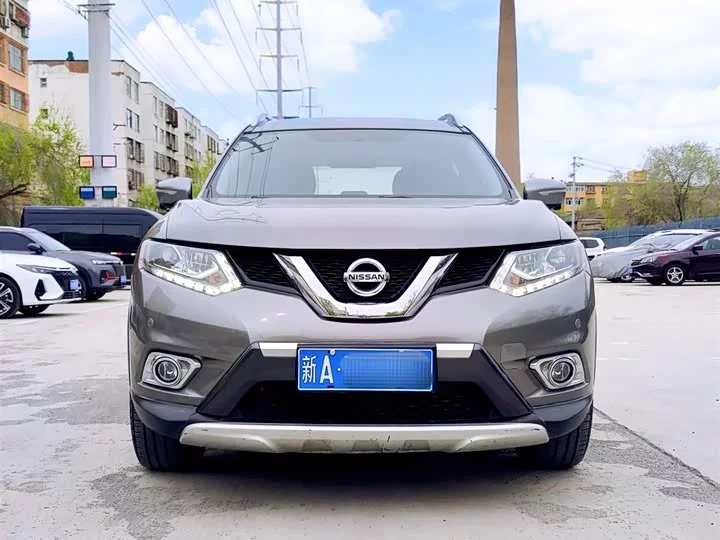 Nissan Qijun
