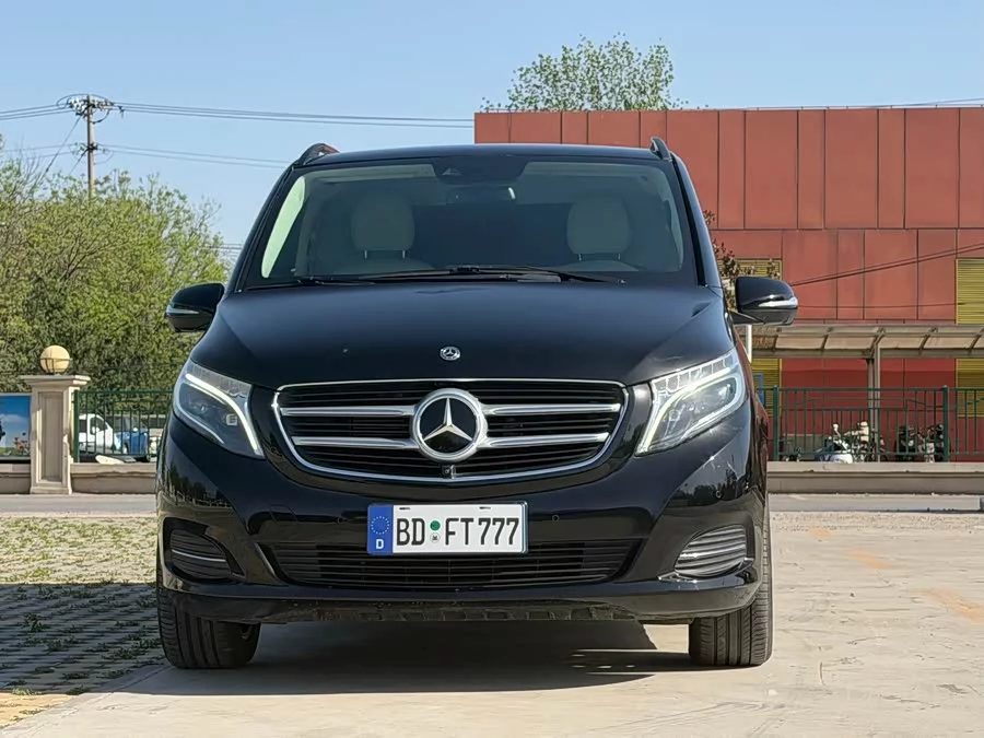 Mercedes Benz Class V