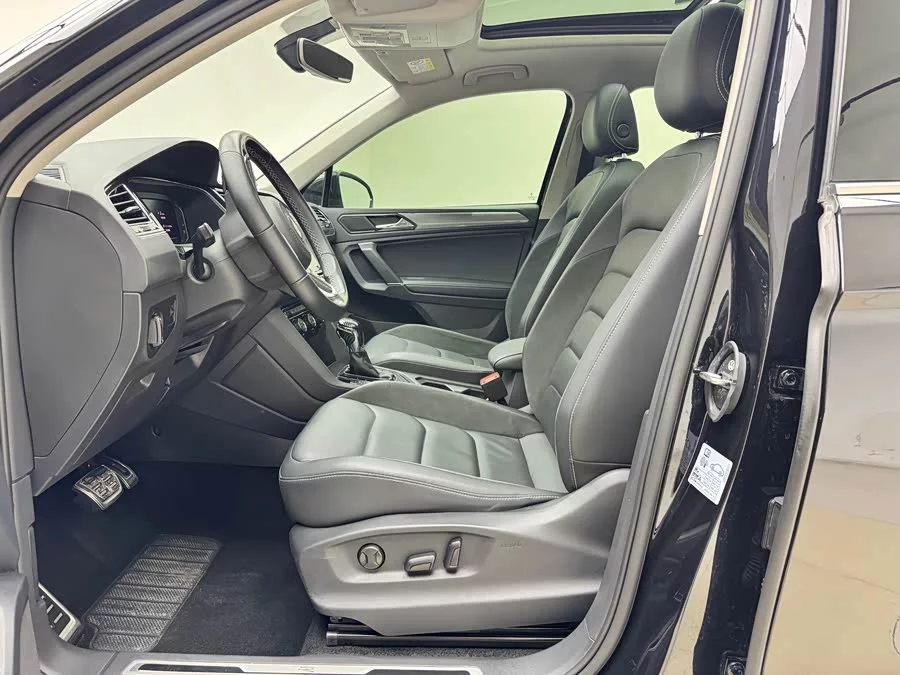 Volkswagen Tiguan L
