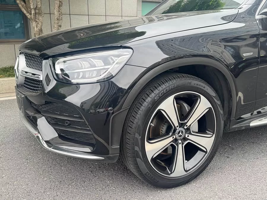 Mercedes Benz GLC