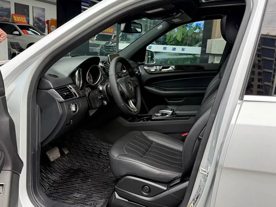 Mercedes Benz GLE (Imported)
