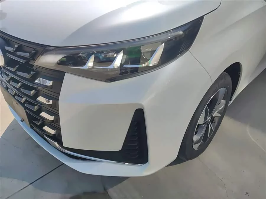 GAC Trumpchi M6